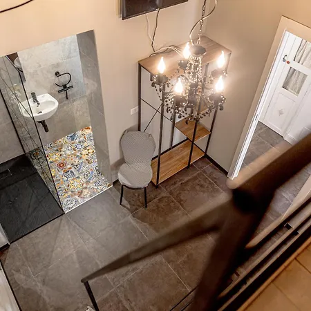 Montevergine Domus Guest house *